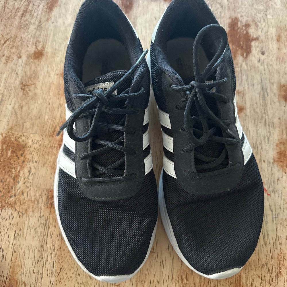 Adidas women’s size 7.5